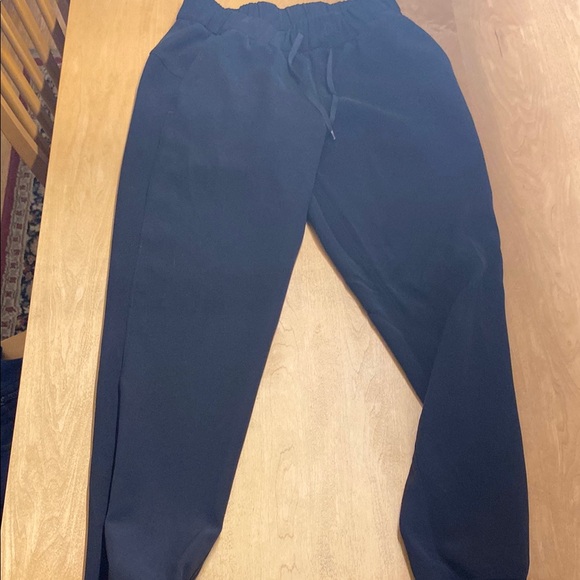 lululemon on the fly jogger women’s size 4 28 inseam - Picture 2 of 4